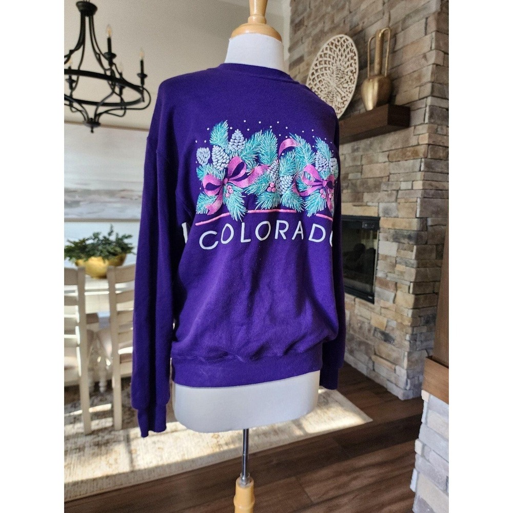 Colorado Bow Christmas Cottagecore Vintage Ski Purple Sweatshirt Size Large‎
